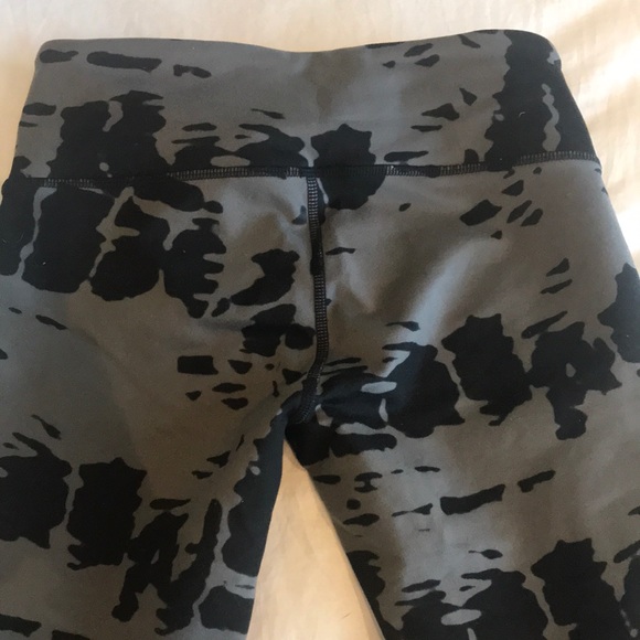 Like new alo crops - Picture 3 of 3